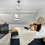 30 Percent Off! Elegant Cottage Of Whitby - Sleeps 5