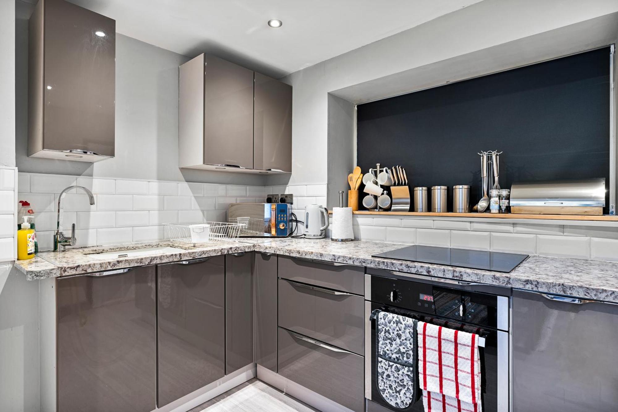 30 Percent Off! Elegant Of - Sleeps 5 Holiday home