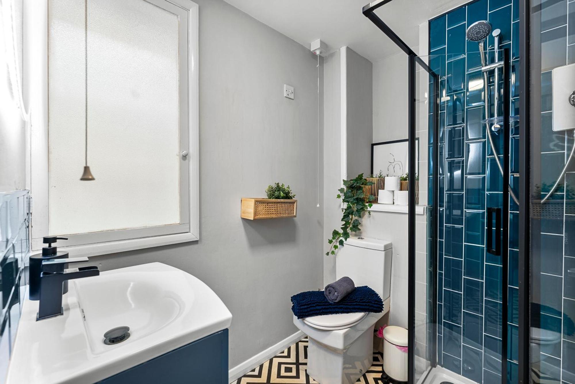 30 Percent Off! Elegant Of - Sleeps 5 Whitby
